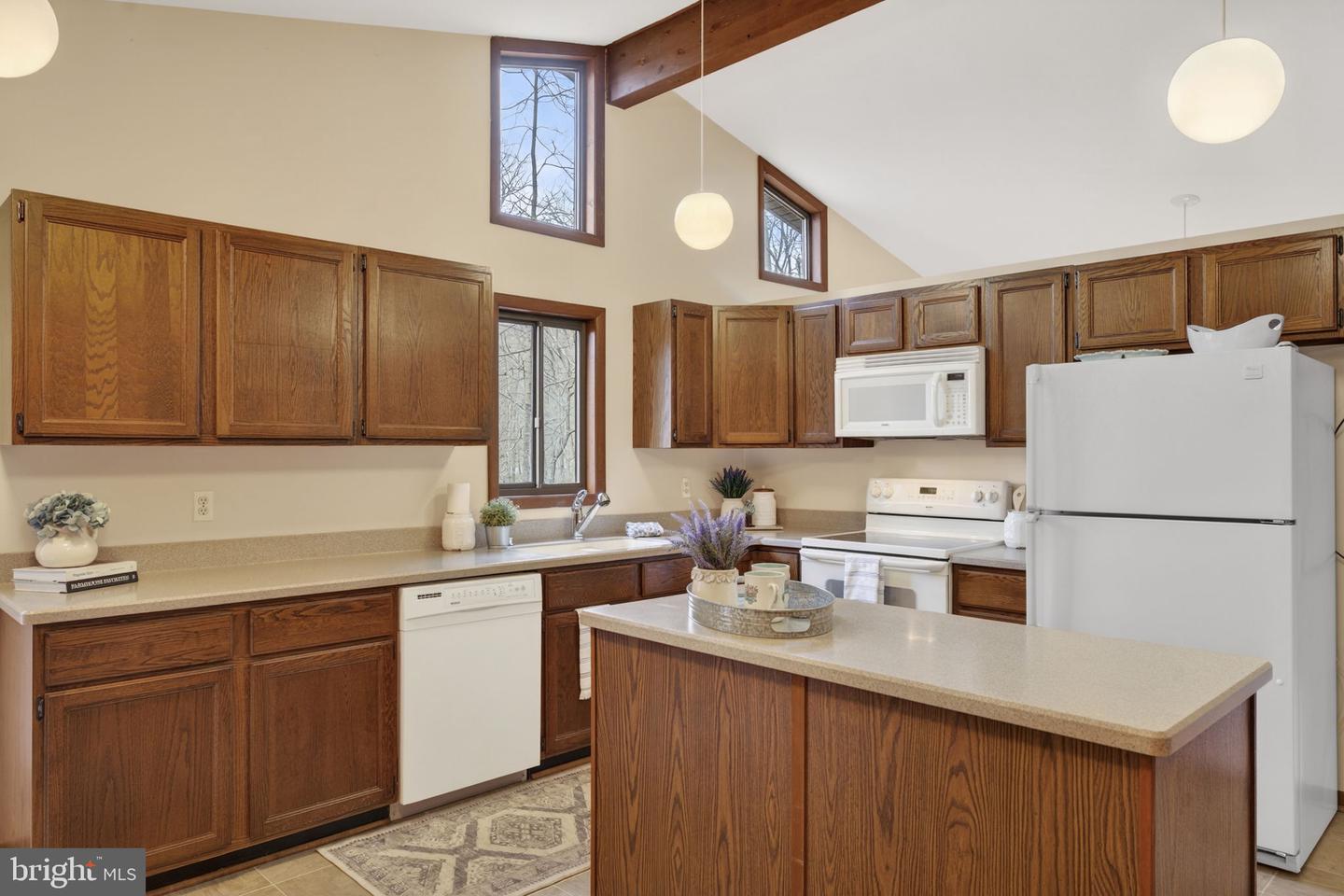 6030 SNOW MOUNTAIN RD, BROAD RUN, Virginia 20137, 4 Bedrooms Bedrooms, ,3 BathroomsBathrooms,Residential,For sale,6030 SNOW MOUNTAIN RD,VAFQ2020172 MLS # VAFQ2020172