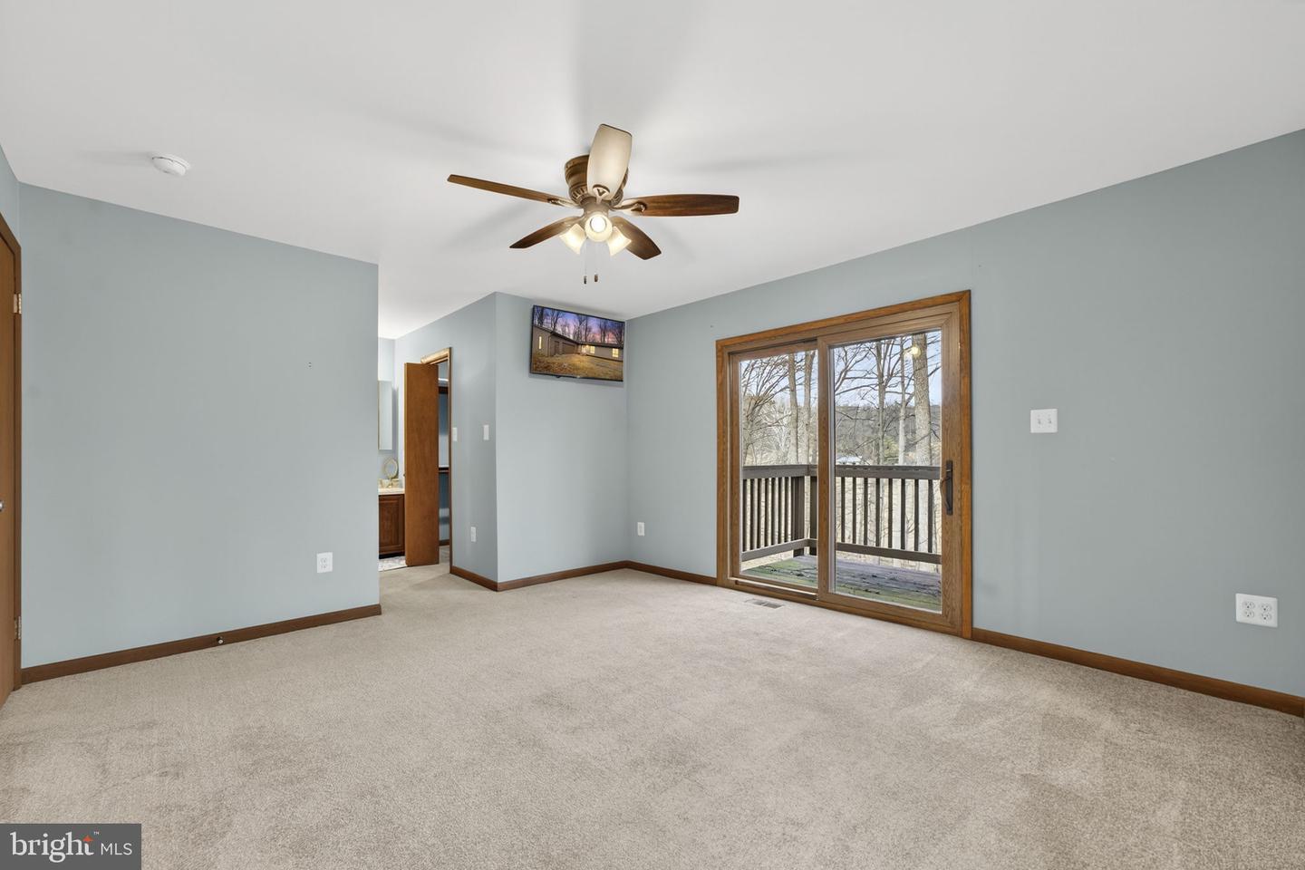 6030 SNOW MOUNTAIN RD, BROAD RUN, Virginia 20137, 4 Bedrooms Bedrooms, ,3 BathroomsBathrooms,Residential,For sale,6030 SNOW MOUNTAIN RD,VAFQ2020172 MLS # VAFQ2020172