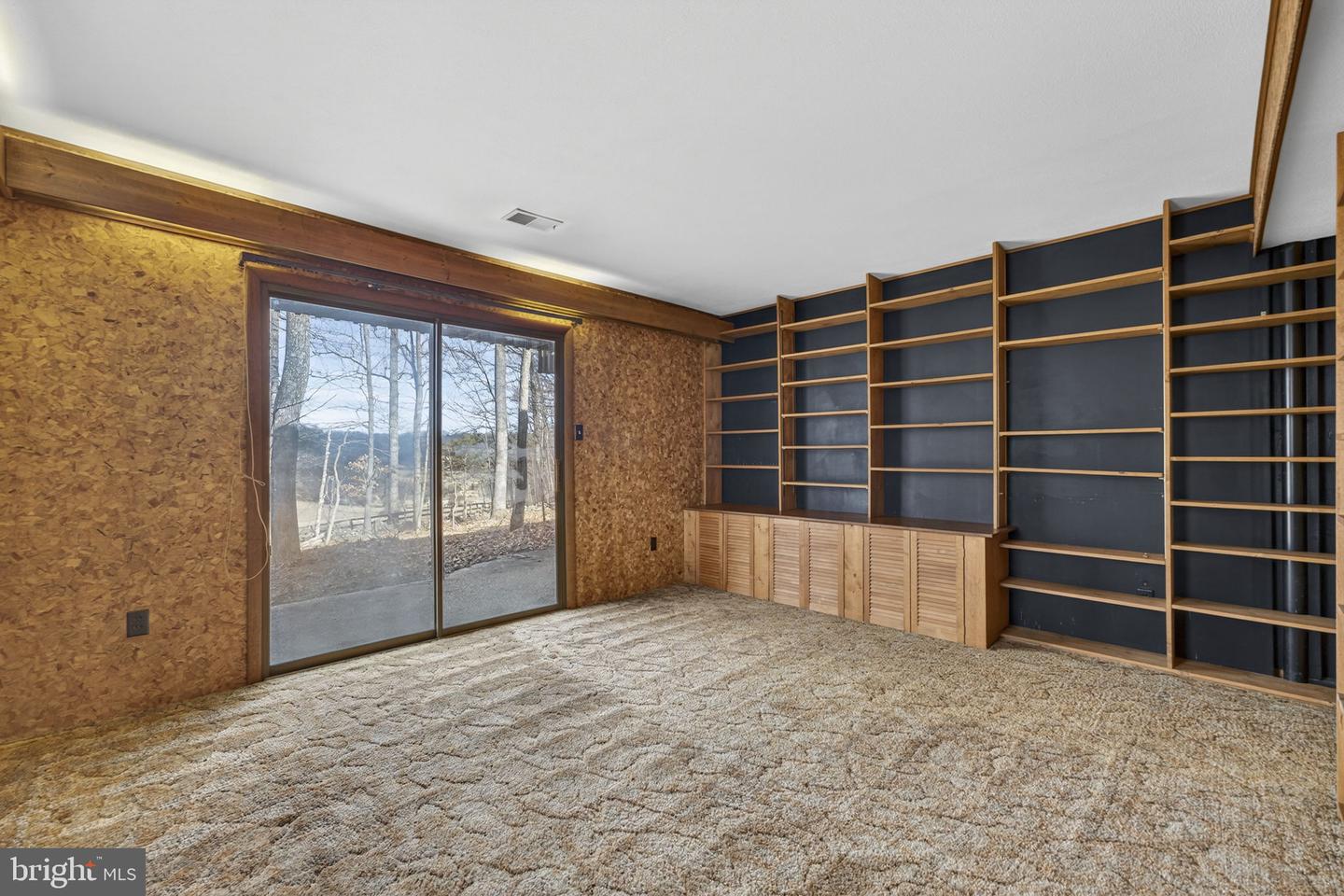 6030 SNOW MOUNTAIN RD, BROAD RUN, Virginia 20137, 4 Bedrooms Bedrooms, ,3 BathroomsBathrooms,Residential,For sale,6030 SNOW MOUNTAIN RD,VAFQ2020172 MLS # VAFQ2020172