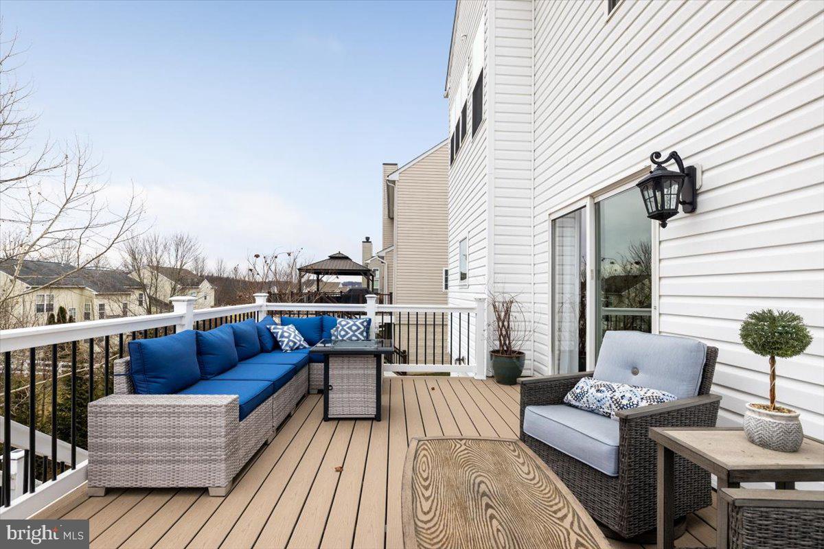 17670 CLEVELAND PARK DR, ROUND HILL, Virginia 20141, 4 Bedrooms Bedrooms, ,2 BathroomsBathrooms,Residential,For sale,17670 CLEVELAND PARK DR,VALO2114252 MLS # VALO2114252