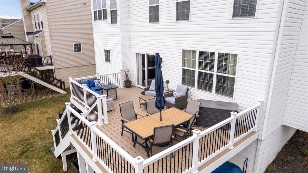 17670 CLEVELAND PARK DR, ROUND HILL, Virginia 20141, 4 Bedrooms Bedrooms, ,2 BathroomsBathrooms,Residential,For sale,17670 CLEVELAND PARK DR,VALO2114252 MLS # VALO2114252