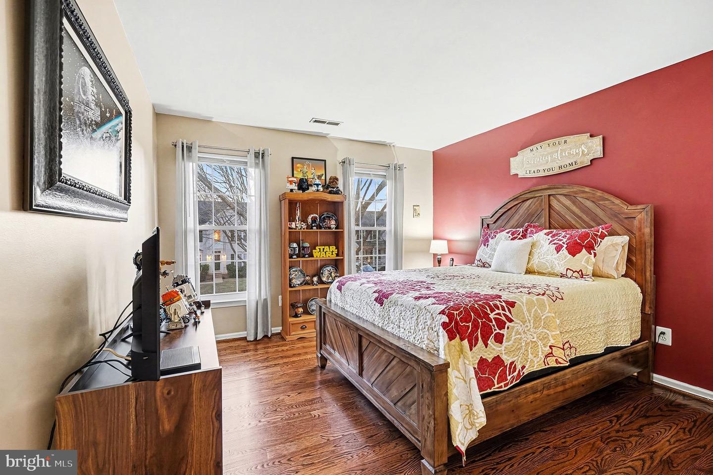 6465 COLONIAL VILLAGE LOOP, MANASSAS, Virginia 20112, 4 Bedrooms Bedrooms, ,3 BathroomsBathrooms,Residential,For sale,6465 COLONIAL VILLAGE LOOP,VAPW2110886 MLS # VAPW2110886