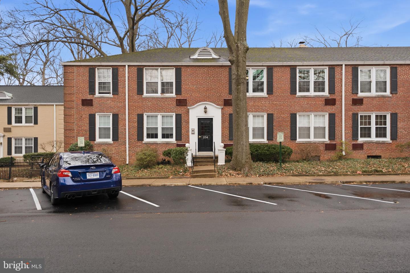 234 N THOMAS ST #234-4, ARLINGTON, Virginia 22203, 2 Bedrooms Bedrooms, ,1 BathroomBathrooms,Residential,For sale,234 N THOMAS ST #234-4,VAAR2067946 MLS # VAAR2067946