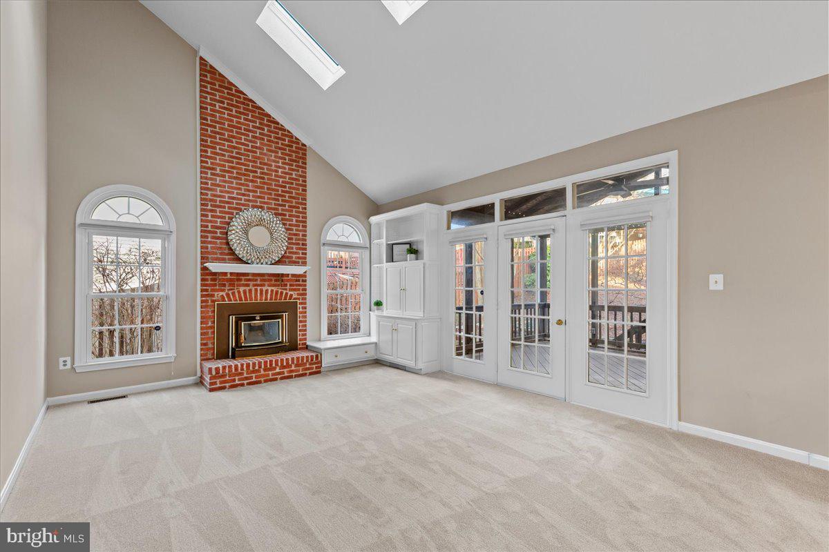 6902 COMPTON HEIGHTS CIR, CLIFTON, Virginia 20124, 4 Bedrooms Bedrooms, ,3 BathroomsBathrooms,Residential,For sale,6902 COMPTON HEIGHTS CIR,VAFX2286756 MLS # VAFX2286756