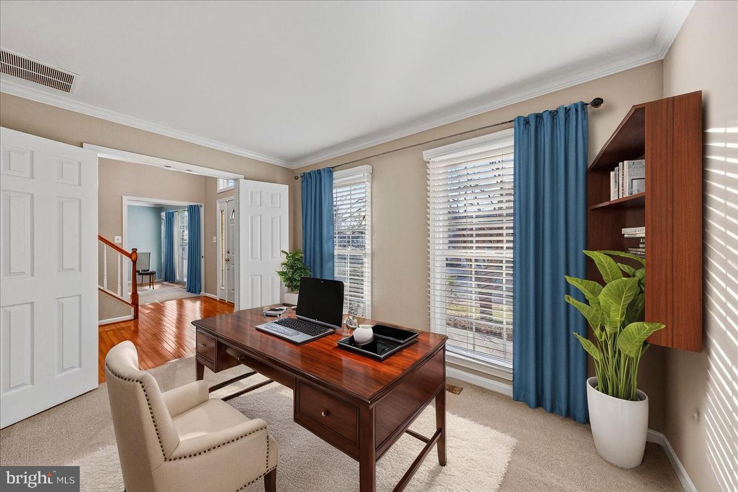 6902 COMPTON HEIGHTS CIR, CLIFTON, Virginia 20124, 4 Bedrooms Bedrooms, ,3 BathroomsBathrooms,Residential,For sale,6902 COMPTON HEIGHTS CIR,VAFX2286756 MLS # VAFX2286756