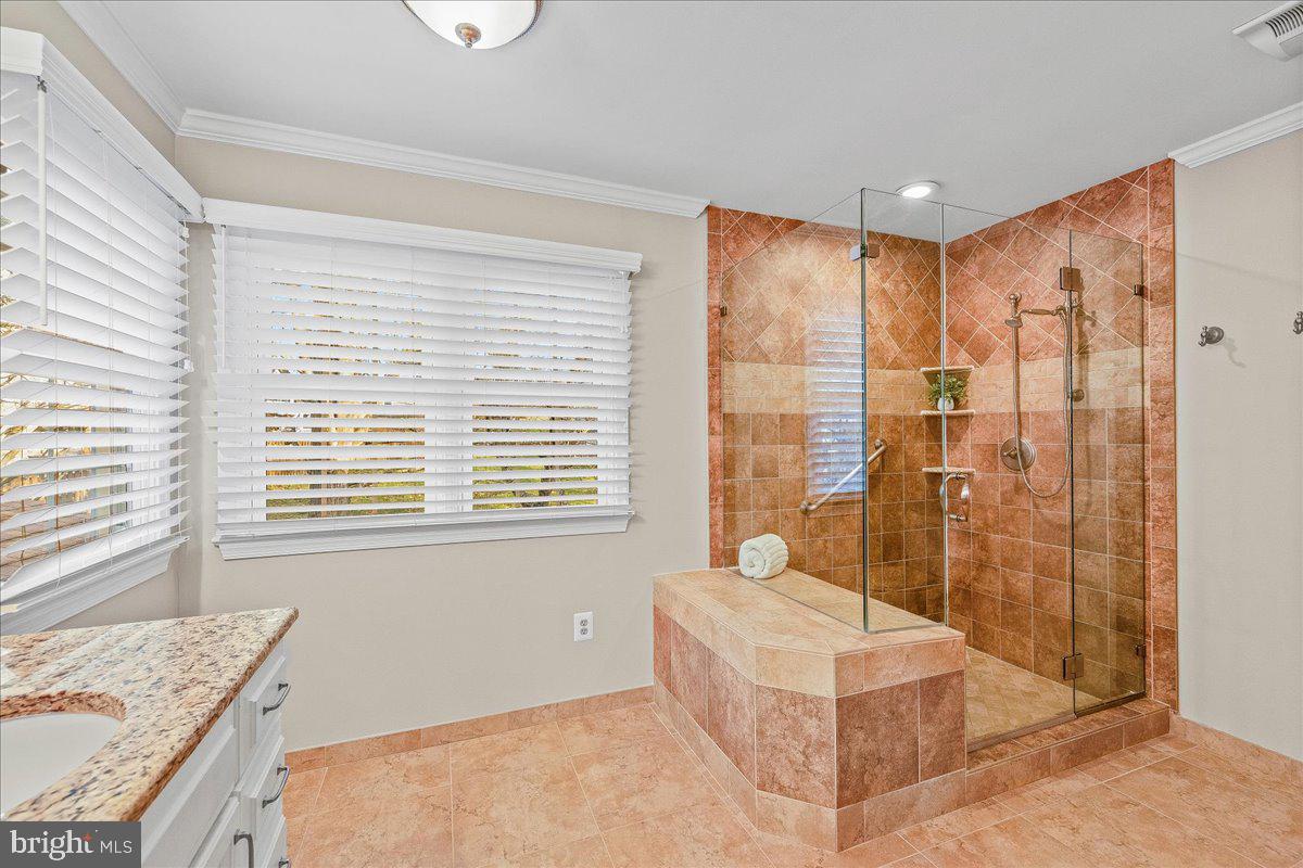 6902 COMPTON HEIGHTS CIR, CLIFTON, Virginia 20124, 4 Bedrooms Bedrooms, ,3 BathroomsBathrooms,Residential,For sale,6902 COMPTON HEIGHTS CIR,VAFX2286756 MLS # VAFX2286756