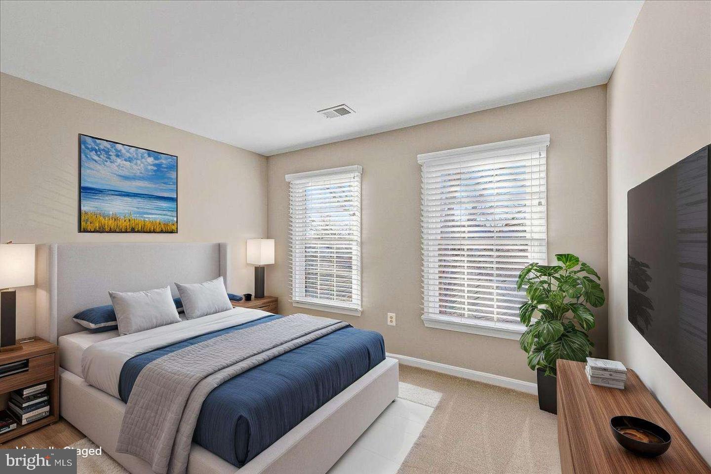 6902 COMPTON HEIGHTS CIR, CLIFTON, Virginia 20124, 4 Bedrooms Bedrooms, ,3 BathroomsBathrooms,Residential,For sale,6902 COMPTON HEIGHTS CIR,VAFX2286756 MLS # VAFX2286756