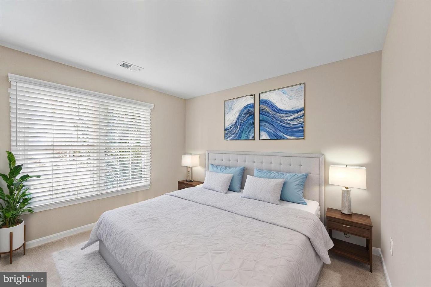 6902 COMPTON HEIGHTS CIR, CLIFTON, Virginia 20124, 4 Bedrooms Bedrooms, ,3 BathroomsBathrooms,Residential,For sale,6902 COMPTON HEIGHTS CIR,VAFX2286756 MLS # VAFX2286756