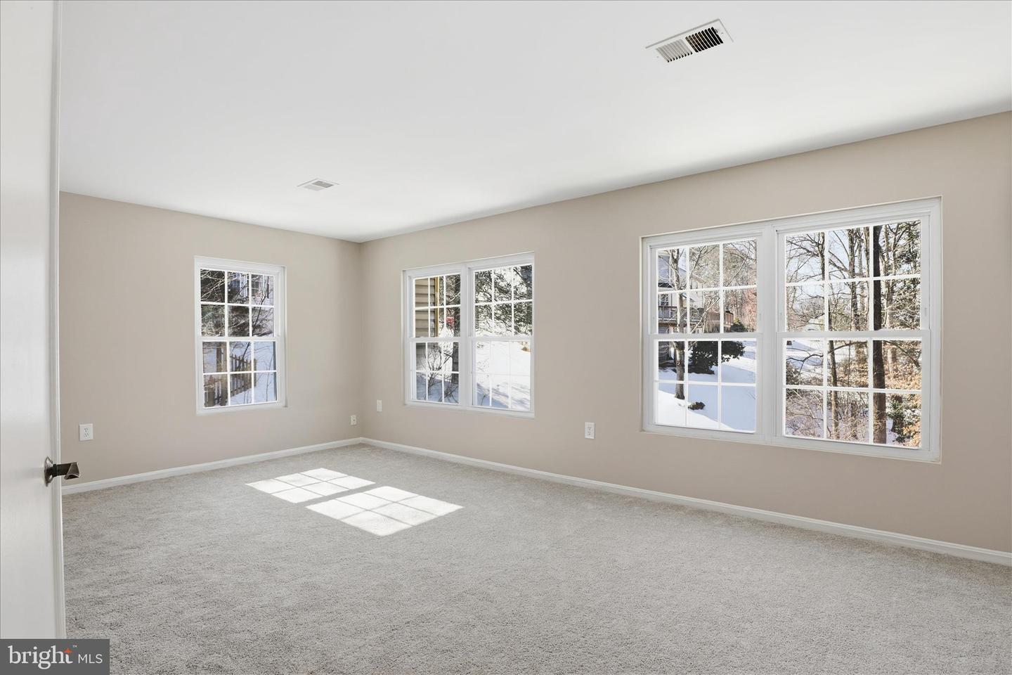 12183 OLD SALEM CT, WOODBRIDGE, Virginia 22192, 3 Bedrooms Bedrooms, 9 Rooms Rooms,2 BathroomsBathrooms,Residential,For sale,12183 OLD SALEM CT,VAPW2110914 MLS # VAPW2110914