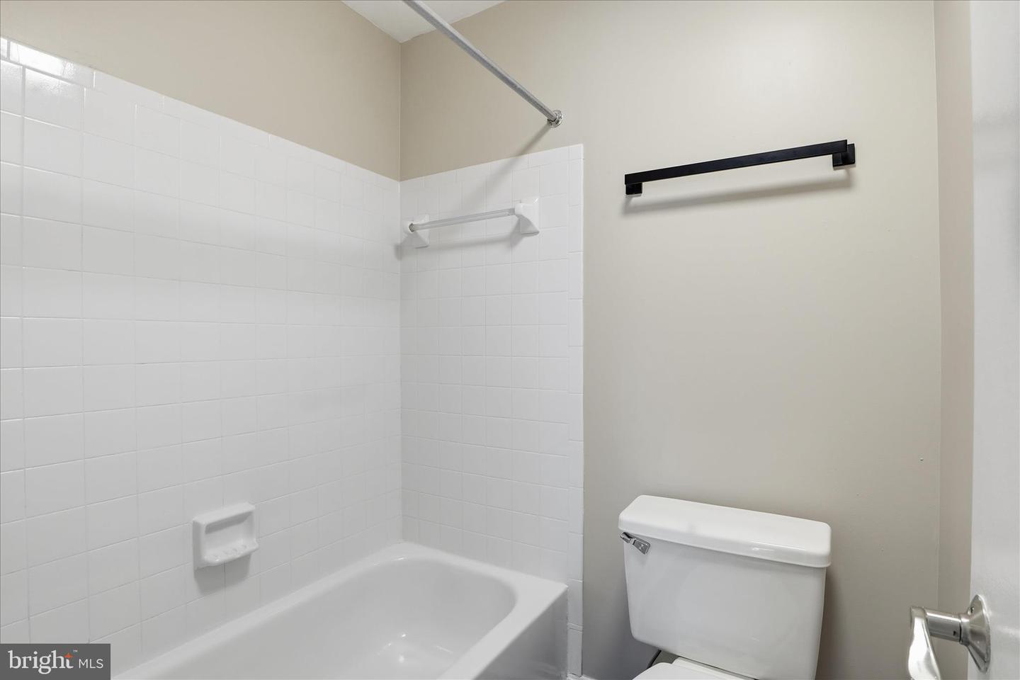 12183 OLD SALEM CT, WOODBRIDGE, Virginia 22192, 3 Bedrooms Bedrooms, 9 Rooms Rooms,2 BathroomsBathrooms,Residential,For sale,12183 OLD SALEM CT,VAPW2110914 MLS # VAPW2110914