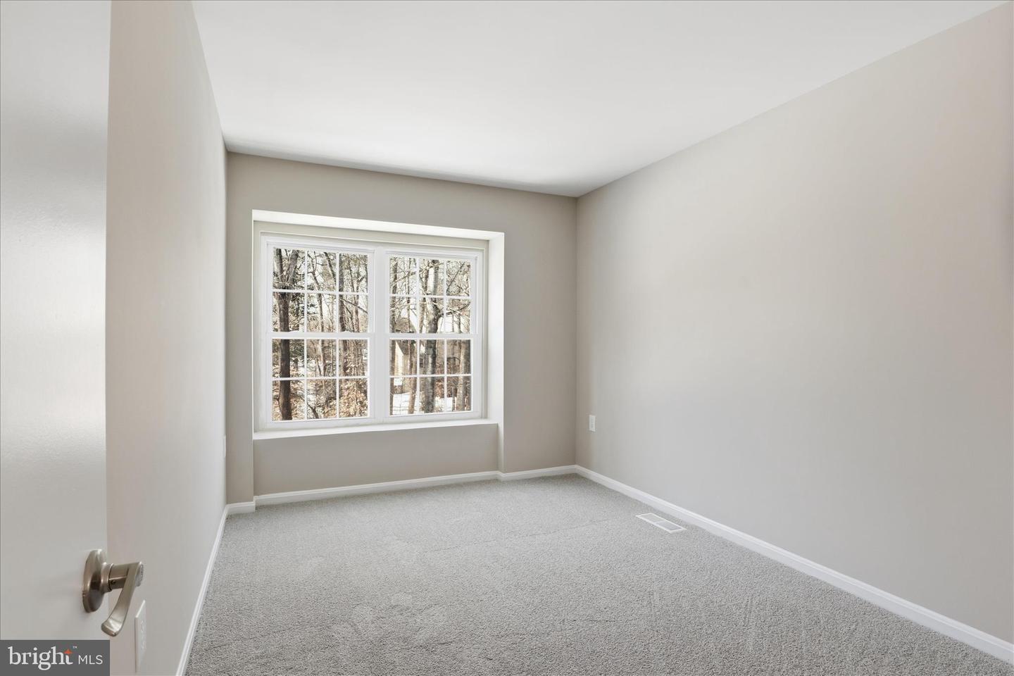 12183 OLD SALEM CT, WOODBRIDGE, Virginia 22192, 3 Bedrooms Bedrooms, 9 Rooms Rooms,2 BathroomsBathrooms,Residential,For sale,12183 OLD SALEM CT,VAPW2110914 MLS # VAPW2110914