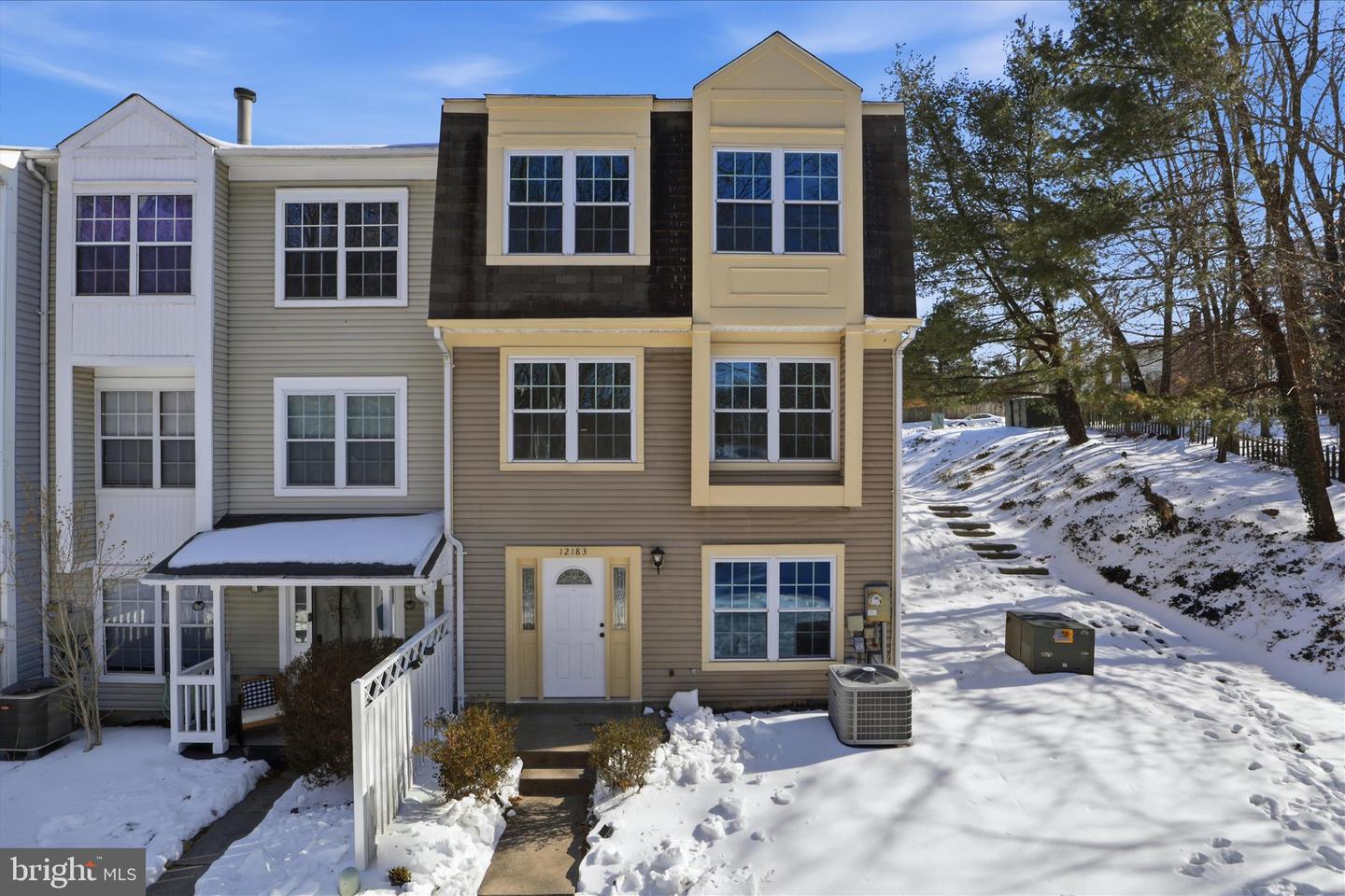 12183 OLD SALEM CT, WOODBRIDGE, Virginia 22192, 3 Bedrooms Bedrooms, 9 Rooms Rooms,2 BathroomsBathrooms,Residential,For sale,12183 OLD SALEM CT,VAPW2110914 MLS # VAPW2110914