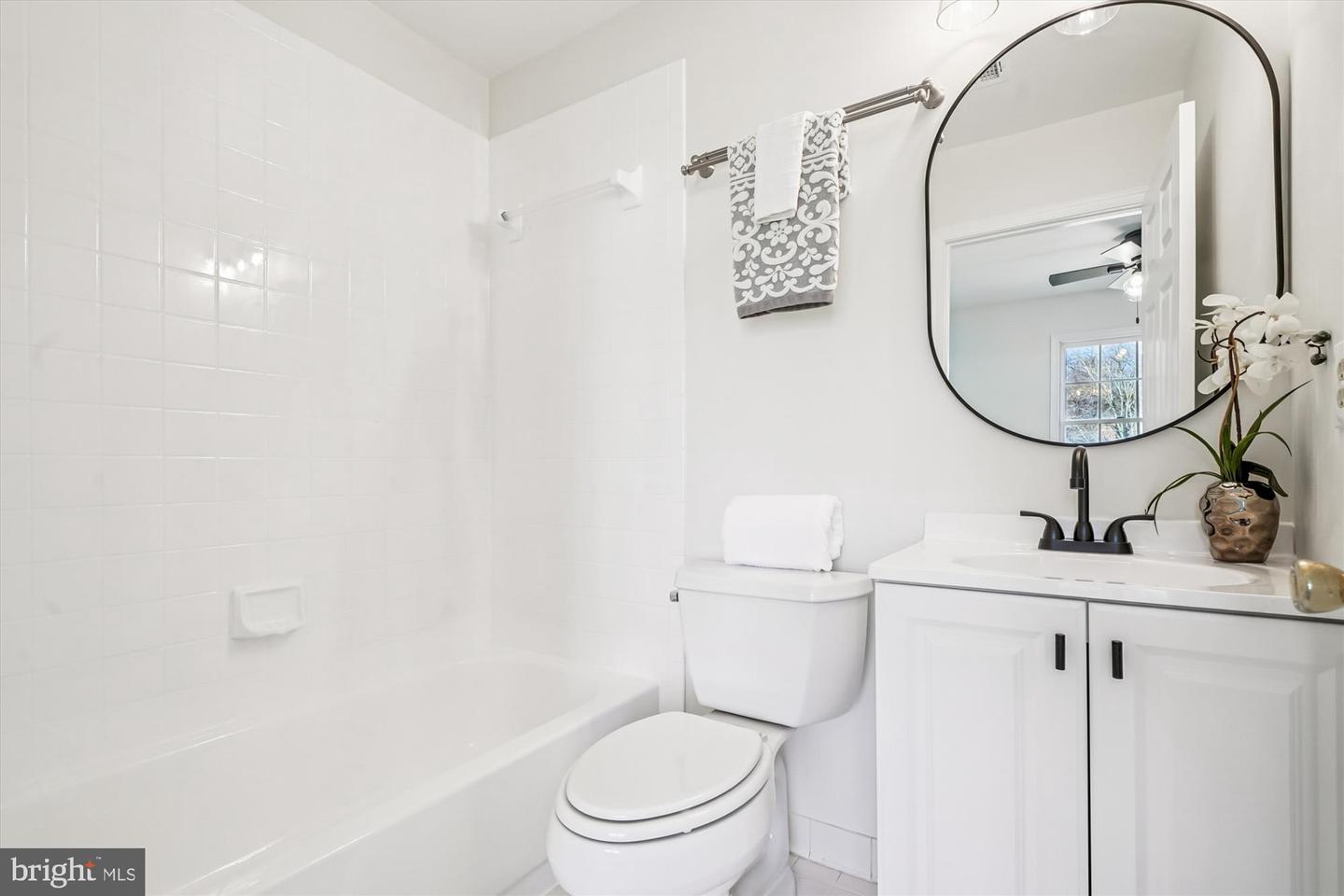 211 FAIRFIELD DR, WARRENTON, Virginia 20186, 2 Bedrooms Bedrooms, ,2 BathroomsBathrooms,Residential,For sale,211 FAIRFIELD DR,VAFQ2020204 MLS # VAFQ2020204