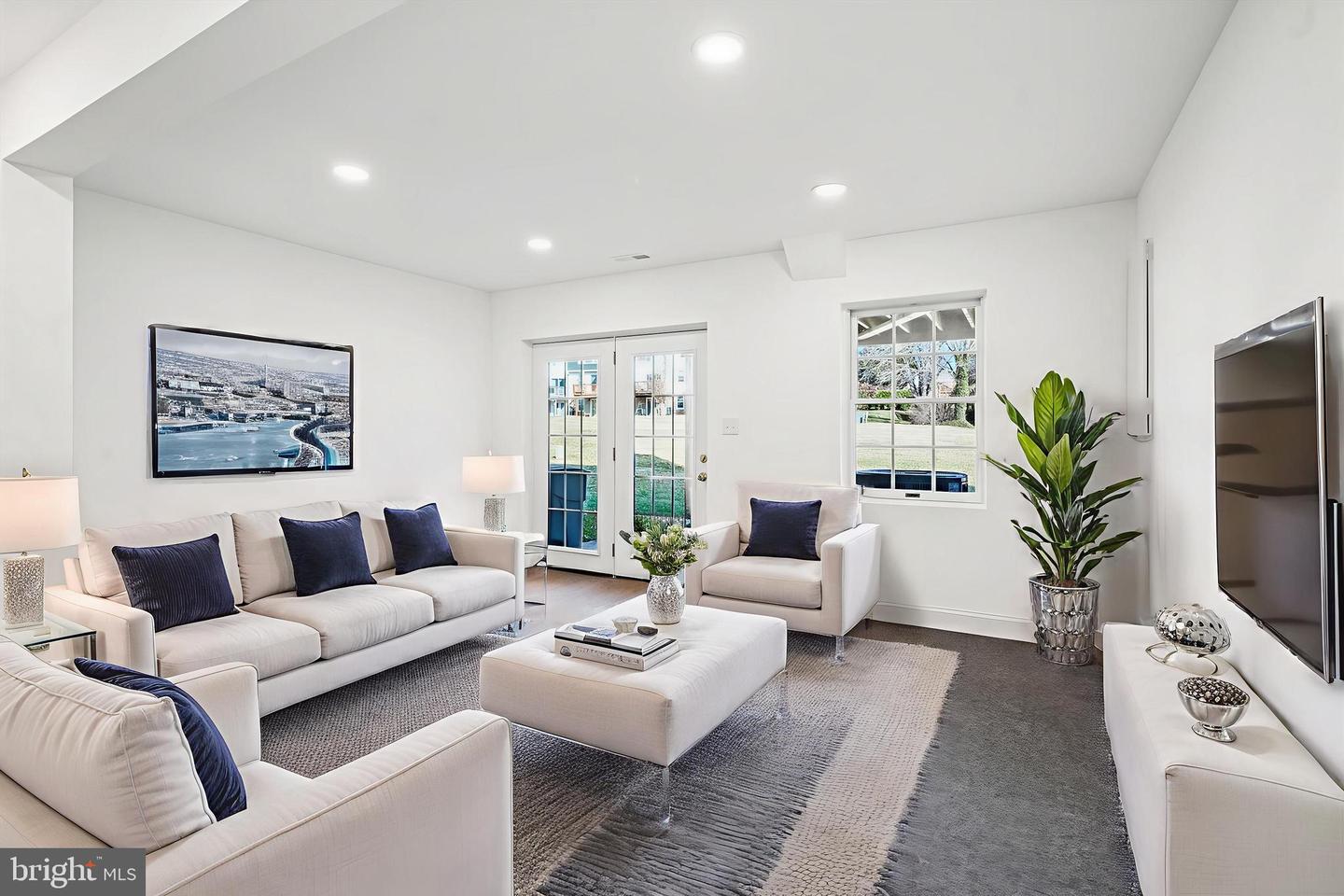 211 FAIRFIELD DR, WARRENTON, Virginia 20186, 2 Bedrooms Bedrooms, ,2 BathroomsBathrooms,Residential,For sale,211 FAIRFIELD DR,VAFQ2020204 MLS # VAFQ2020204