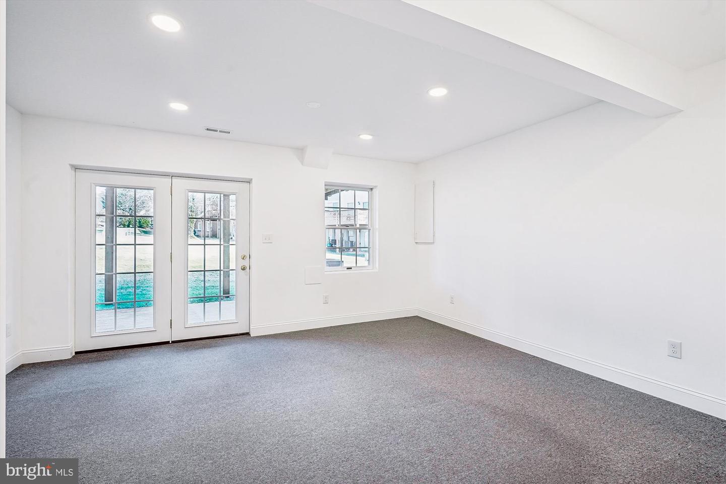 211 FAIRFIELD DR, WARRENTON, Virginia 20186, 2 Bedrooms Bedrooms, ,2 BathroomsBathrooms,Residential,For sale,211 FAIRFIELD DR,VAFQ2020204 MLS # VAFQ2020204