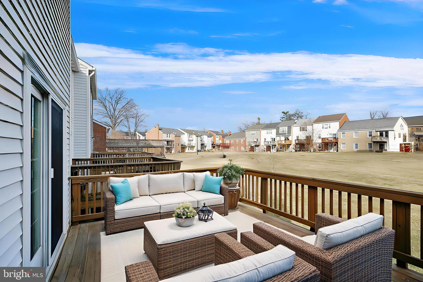 211 FAIRFIELD DR, WARRENTON, Virginia 20186, 2 Bedrooms Bedrooms, ,2 BathroomsBathrooms,Residential,For sale,211 FAIRFIELD DR,VAFQ2020204 MLS # VAFQ2020204