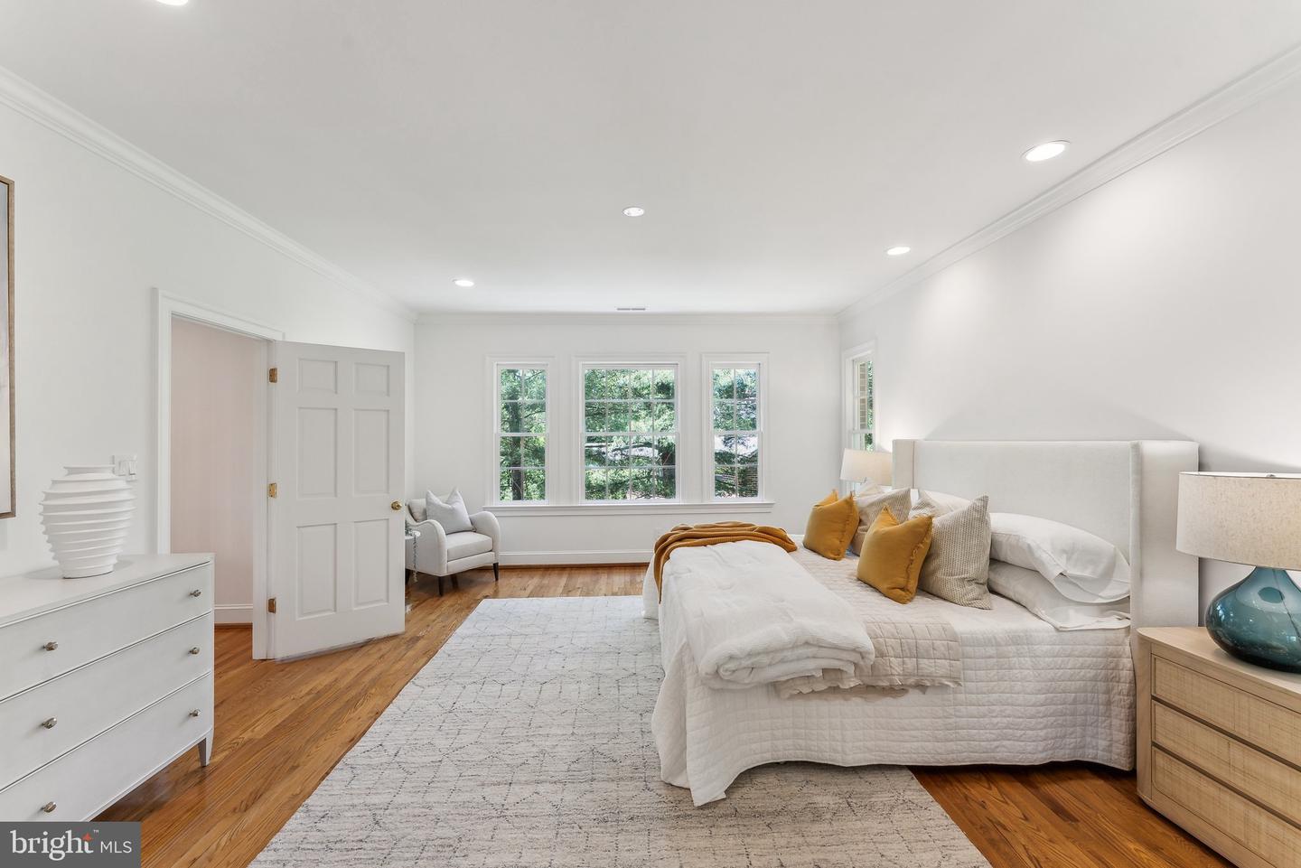 4819 KEMBLE PL NW, WASHINGTON, District Of Columbia 20007, 5 Bedrooms Bedrooms, ,4 BathroomsBathrooms,Residential,For sale,4819 KEMBLE PL NW,DCDC2242454 MLS # DCDC2242454