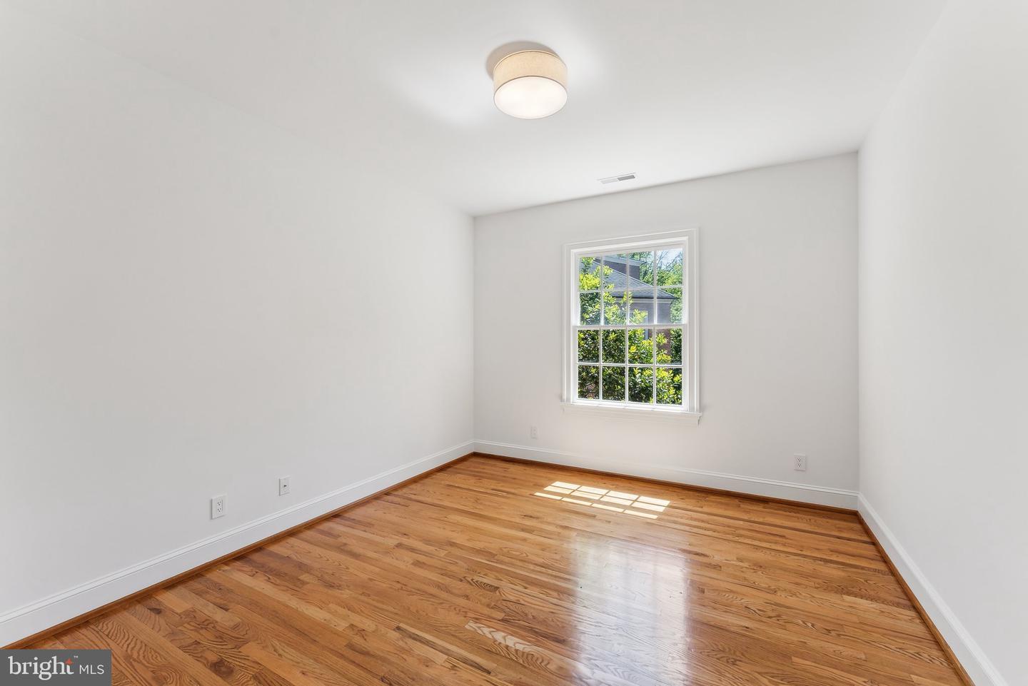 4819 KEMBLE PL NW, WASHINGTON, District Of Columbia 20007, 5 Bedrooms Bedrooms, ,4 BathroomsBathrooms,Residential,For sale,4819 KEMBLE PL NW,DCDC2242454 MLS # DCDC2242454