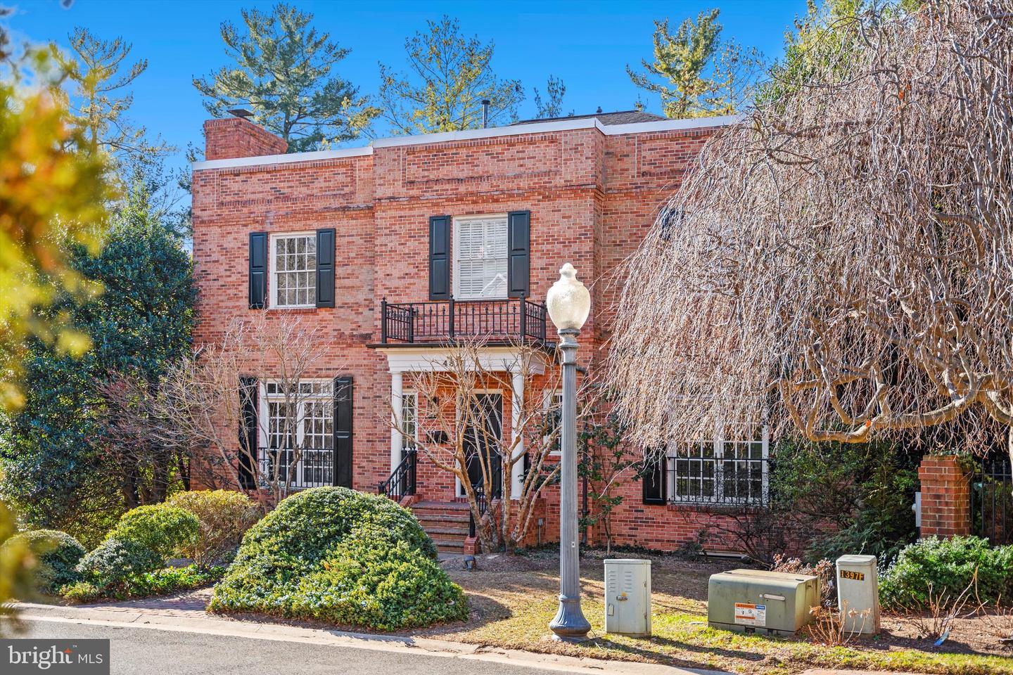 4819 KEMBLE PL NW, WASHINGTON, District Of Columbia 20007, 5 Bedrooms Bedrooms, ,4 BathroomsBathrooms,Residential,For sale,4819 KEMBLE PL NW,DCDC2242454 MLS # DCDC2242454