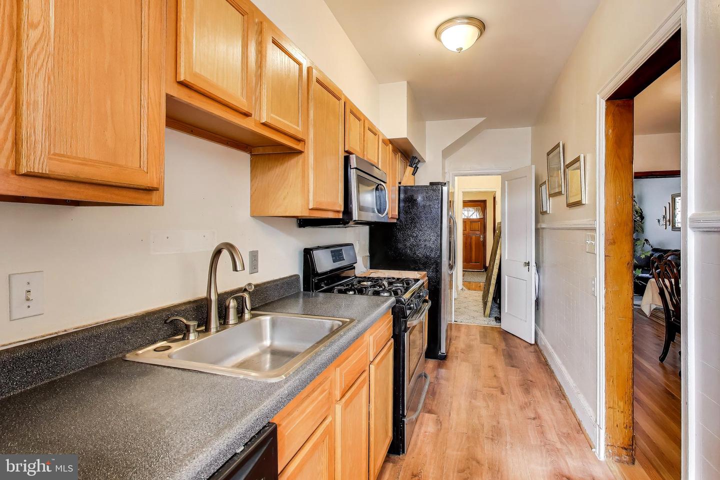 1655 C ST NE, WASHINGTON, District Of Columbia 20002, 3 Bedrooms Bedrooms, ,2 BathroomsBathrooms,Residential,For sale,1655 C ST NE,DCDC2242460 MLS # DCDC2242460