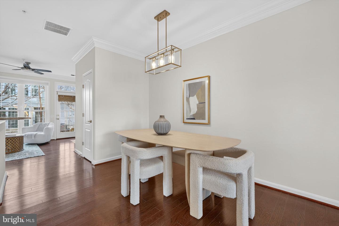 1716 KINGSGATE CT, ALEXANDRIA, Virginia 22302, 2 Bedrooms Bedrooms, ,2 BathroomsBathrooms,Residential,For sale,1716 KINGSGATE CT,VAAX2053410 MLS # VAAX2053410