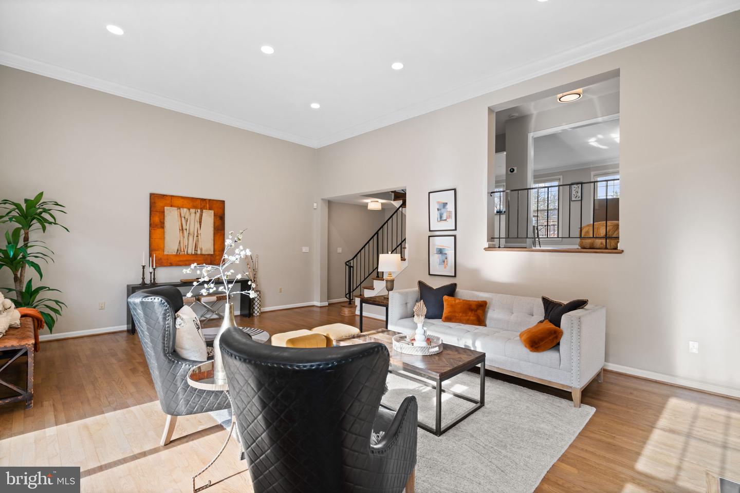 2729 UNICORN LN NW, WASHINGTON, District Of Columbia 20015, 3 Bedrooms Bedrooms, ,3 BathroomsBathrooms,Residential,For sale,2729 UNICORN LN NW,DCDC2242514 MLS # DCDC2242514