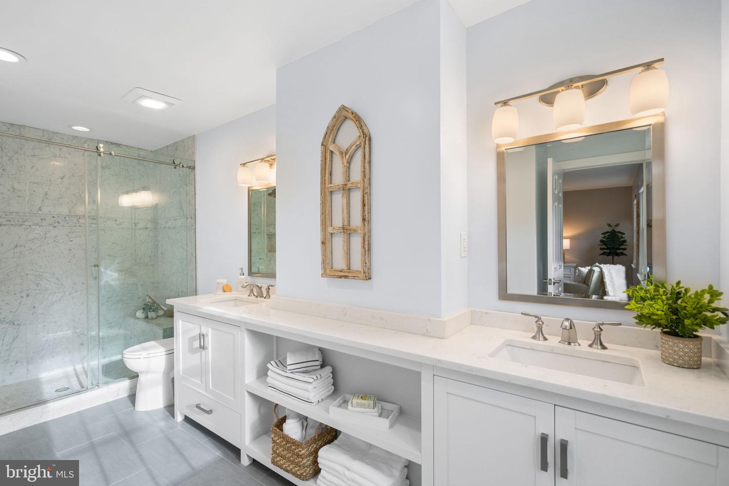 2729 UNICORN LN NW, WASHINGTON, District Of Columbia 20015, 3 Bedrooms Bedrooms, ,3 BathroomsBathrooms,Residential,For sale,2729 UNICORN LN NW,DCDC2242514 MLS # DCDC2242514