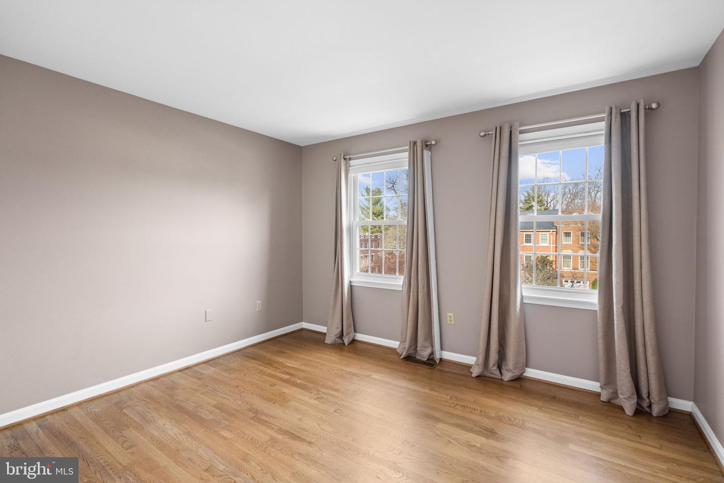 2729 UNICORN LN NW, WASHINGTON, District Of Columbia 20015, 3 Bedrooms Bedrooms, ,3 BathroomsBathrooms,Residential,For sale,2729 UNICORN LN NW,DCDC2242514 MLS # DCDC2242514