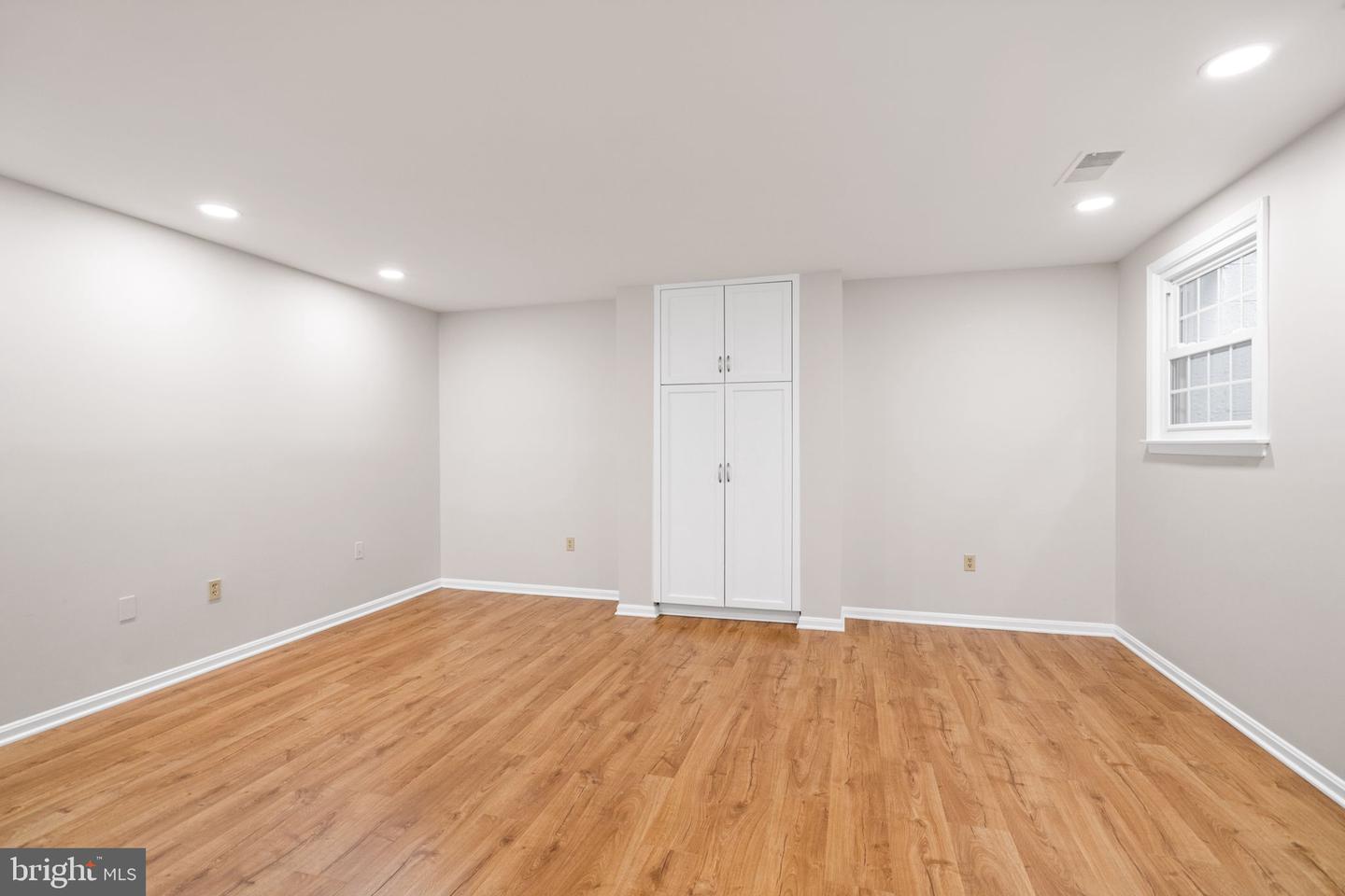 2729 UNICORN LN NW, WASHINGTON, District Of Columbia 20015, 3 Bedrooms Bedrooms, ,3 BathroomsBathrooms,Residential,For sale,2729 UNICORN LN NW,DCDC2242514 MLS # DCDC2242514