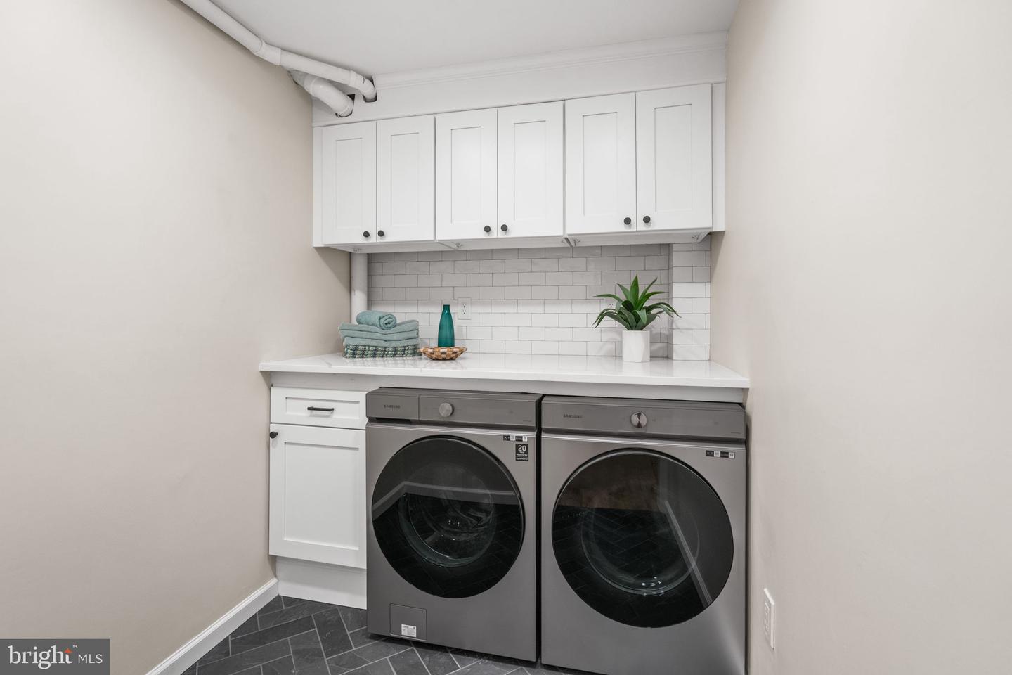 2729 UNICORN LN NW, WASHINGTON, District Of Columbia 20015, 3 Bedrooms Bedrooms, ,3 BathroomsBathrooms,Residential,For sale,2729 UNICORN LN NW,DCDC2242514 MLS # DCDC2242514