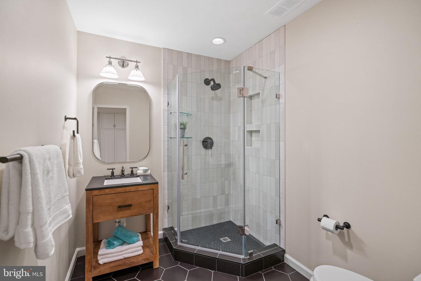 2729 UNICORN LN NW, WASHINGTON, District Of Columbia 20015, 3 Bedrooms Bedrooms, ,3 BathroomsBathrooms,Residential,For sale,2729 UNICORN LN NW,DCDC2242514 MLS # DCDC2242514