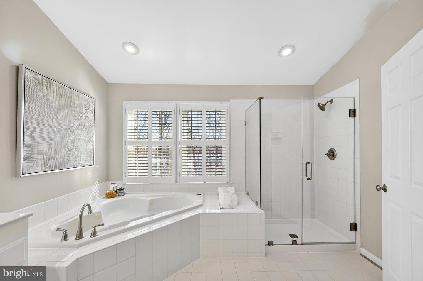 2143 WOLFTRAP CT, VIENNA, Virginia 22182, 3 Bedrooms Bedrooms, ,3 BathroomsBathrooms,Residential,For sale,2143 WOLFTRAP CT,VAFX2286932 MLS # VAFX2286932