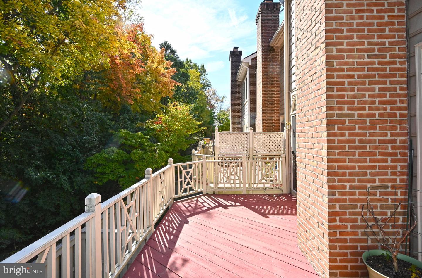 2143 WOLFTRAP CT, VIENNA, Virginia 22182, 3 Bedrooms Bedrooms, ,3 BathroomsBathrooms,Residential,For sale,2143 WOLFTRAP CT,VAFX2286932 MLS # VAFX2286932