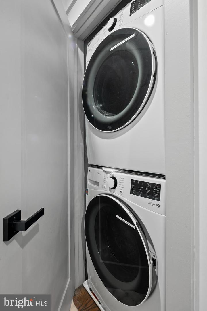 2813 JAMES DR, ALEXANDRIA, Virginia 22303, 5 Bedrooms Bedrooms, ,3 BathroomsBathrooms,Residential,For sale,2813 JAMES DR,VAFX2286670 MLS # VAFX2286670 2813 JAMES DR, ALEXANDRIA, Virginia 22303, 5 Bedrooms Bedrooms, ,3 BathroomsBathrooms,Residential,For sale,2813 JAMES DR,VAFX2286670 MLS # VAFX2286670