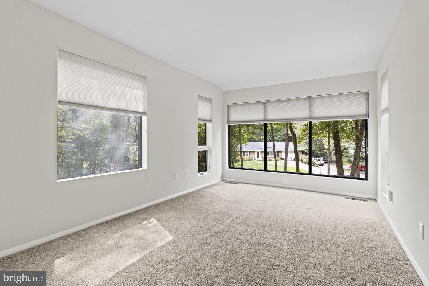 7107 ROXANN RD, ALEXANDRIA, Virginia 22315, 4 Bedrooms Bedrooms, ,4 BathroomsBathrooms,Residential,For sale,7107 ROXANN RD,VAFX2286678 MLS # VAFX2286678