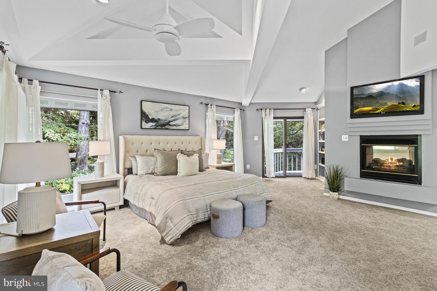 7107 ROXANN RD, ALEXANDRIA, Virginia 22315, 4 Bedrooms Bedrooms, ,4 BathroomsBathrooms,Residential,For sale,7107 ROXANN RD,VAFX2286678 MLS # VAFX2286678