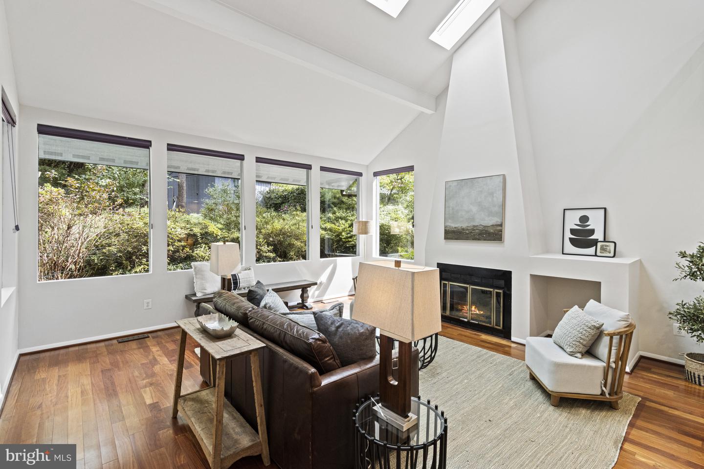 7107 ROXANN RD, ALEXANDRIA, Virginia 22315, 4 Bedrooms Bedrooms, ,4 BathroomsBathrooms,Residential,For sale,7107 ROXANN RD,VAFX2286678 MLS # VAFX2286678