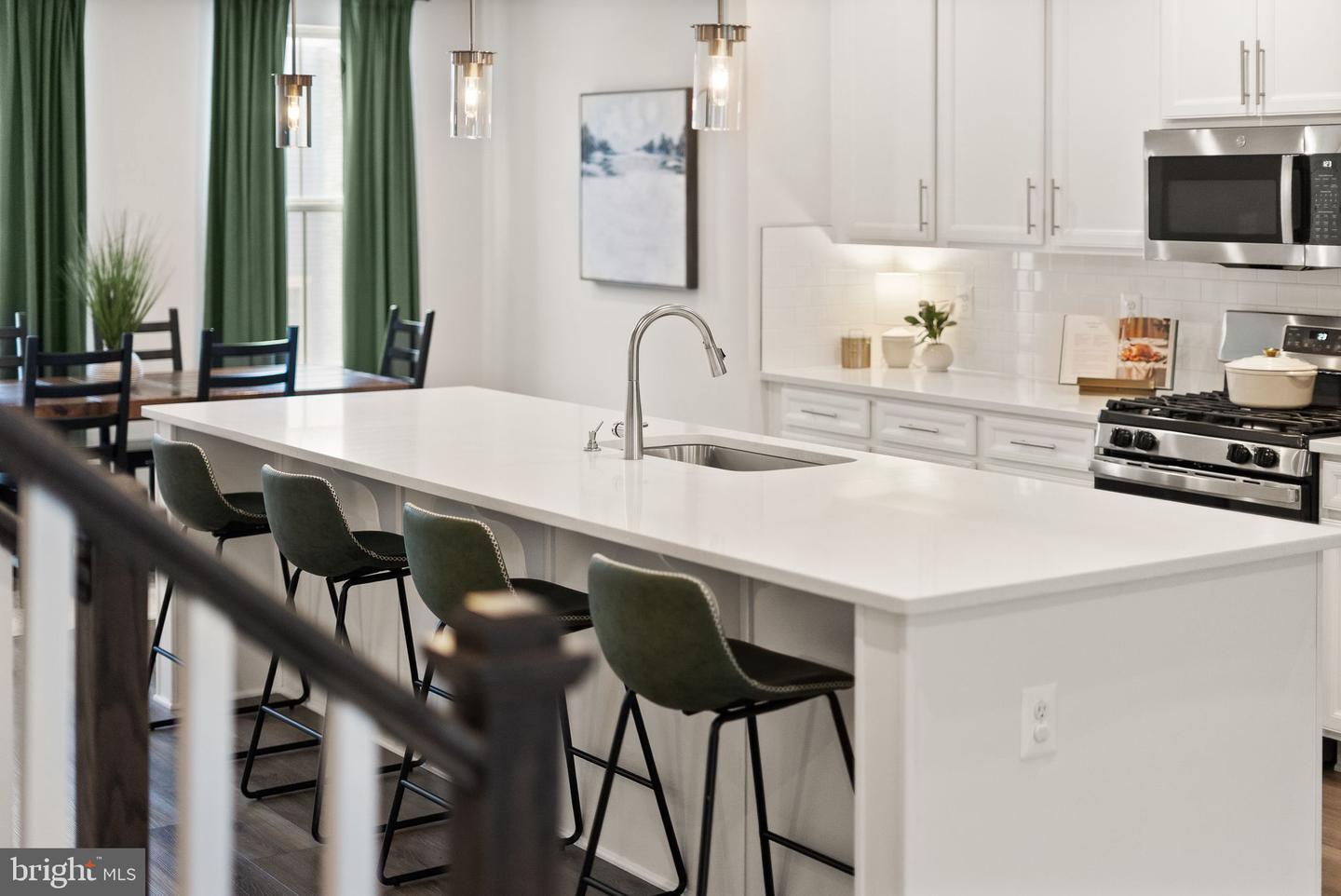 24125 NEWTONMORE TER #K, STERLING, Virginia 20166, 3 Bedrooms Bedrooms, ,2 BathroomsBathrooms,Residential,For sale,24125 NEWTONMORE TER #K,VALO2114318 MLS # VALO2114318