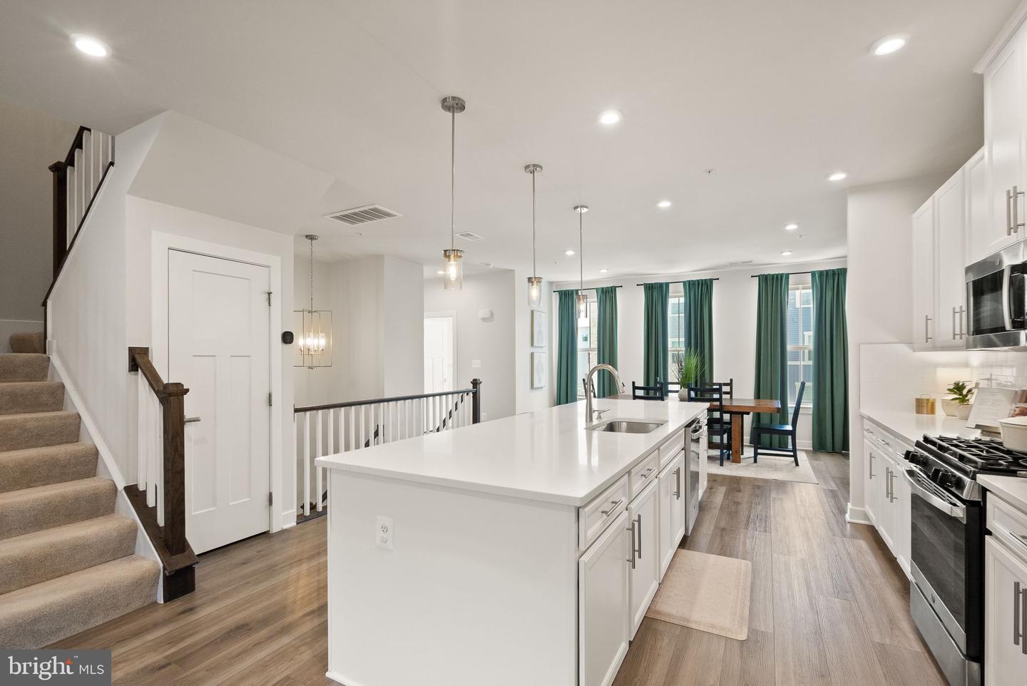 24125 NEWTONMORE TER #K, STERLING, Virginia 20166, 3 Bedrooms Bedrooms, ,2 BathroomsBathrooms,Residential,For sale,24125 NEWTONMORE TER #K,VALO2114318 MLS # VALO2114318