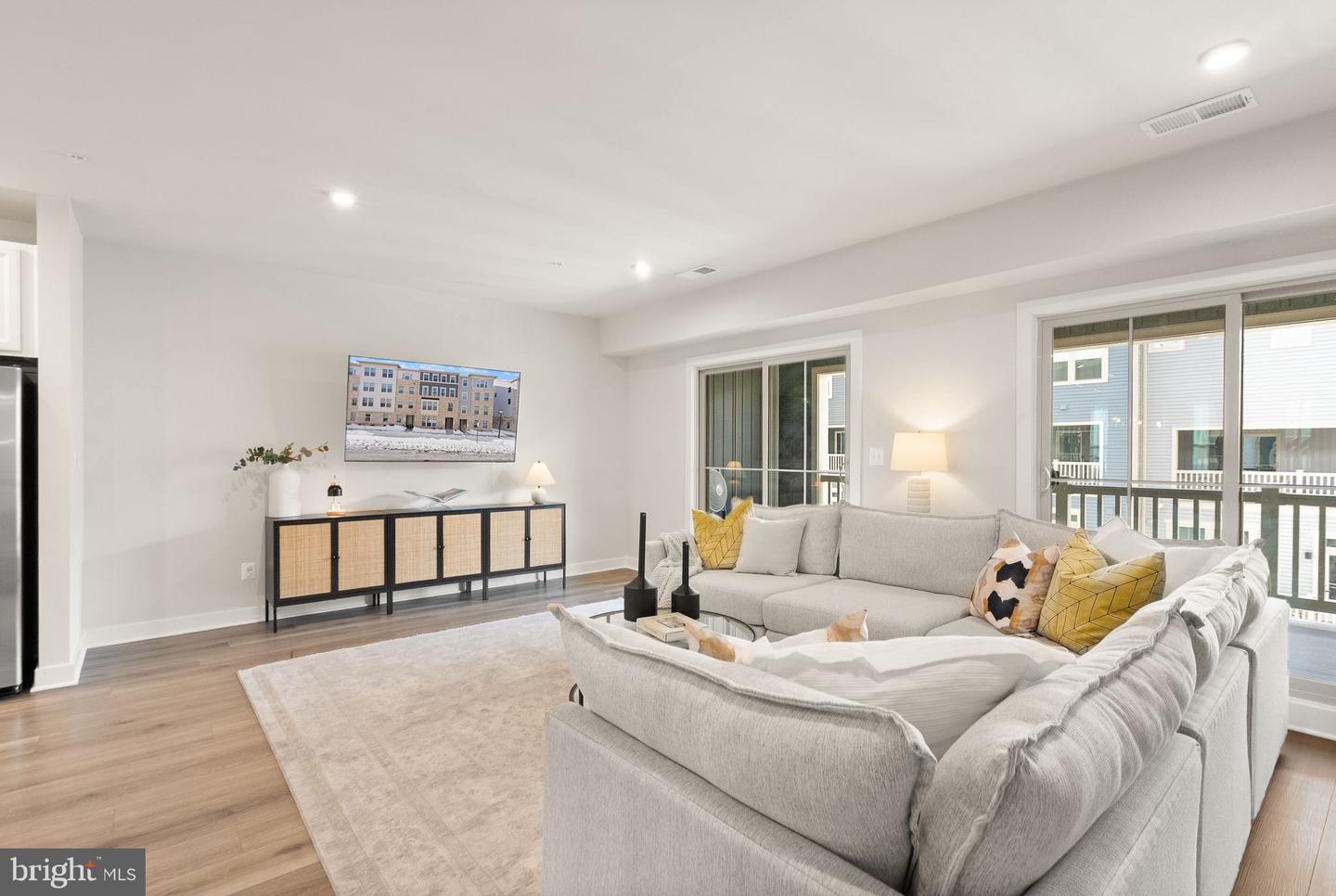 24125 NEWTONMORE TER #K, STERLING, Virginia 20166, 3 Bedrooms Bedrooms, ,2 BathroomsBathrooms,Residential,For sale,24125 NEWTONMORE TER #K,VALO2114318 MLS # VALO2114318