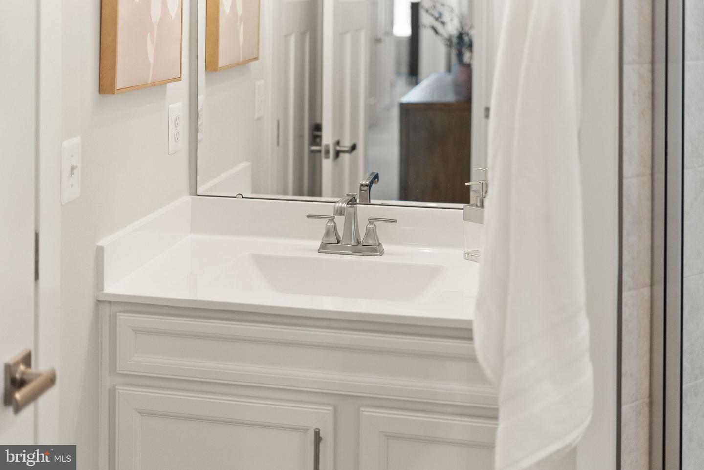 24125 NEWTONMORE TER #K, STERLING, Virginia 20166, 3 Bedrooms Bedrooms, ,2 BathroomsBathrooms,Residential,For sale,24125 NEWTONMORE TER #K,VALO2114318 MLS # VALO2114318