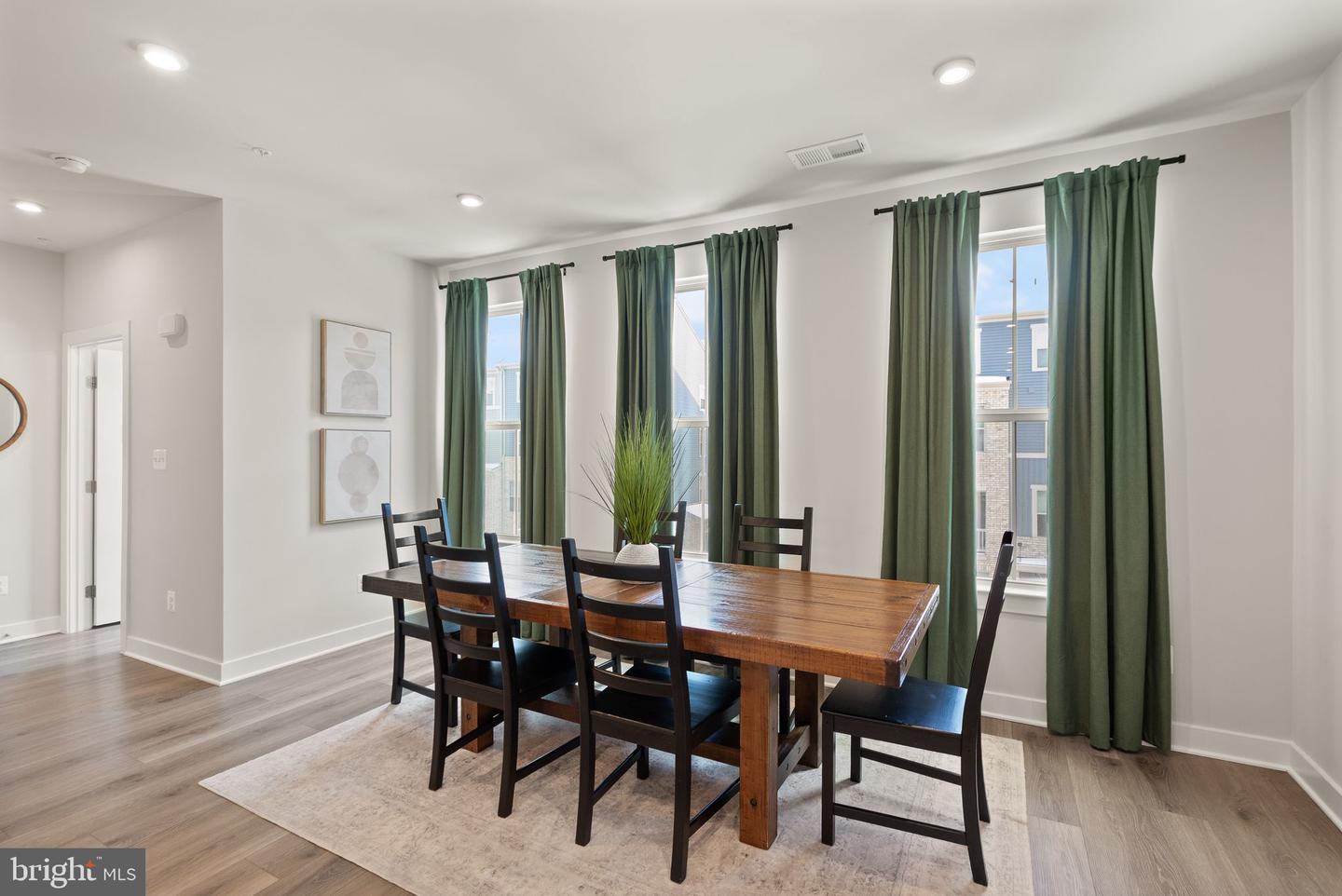 24125 NEWTONMORE TER #K, STERLING, Virginia 20166, 3 Bedrooms Bedrooms, ,2 BathroomsBathrooms,Residential,For sale,24125 NEWTONMORE TER #K,VALO2114318 MLS # VALO2114318