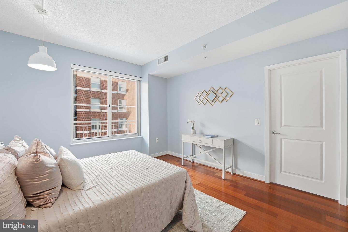 820 N POLLARD ST #512, ARLINGTON, Virginia 22203, 1 Bedroom Bedrooms, ,1 BathroomBathrooms,Residential,For sale,820 N POLLARD ST #512,VAAR2067954 MLS # VAAR2067954