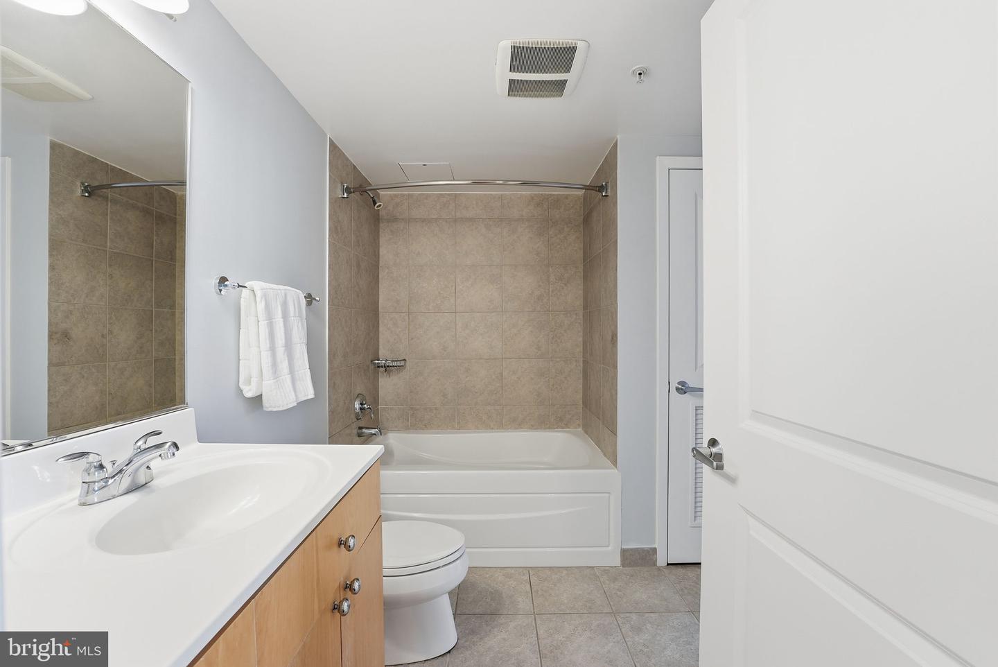 820 N POLLARD ST #512, ARLINGTON, Virginia 22203, 1 Bedroom Bedrooms, ,1 BathroomBathrooms,Residential,For sale,820 N POLLARD ST #512,VAAR2067954 MLS # VAAR2067954