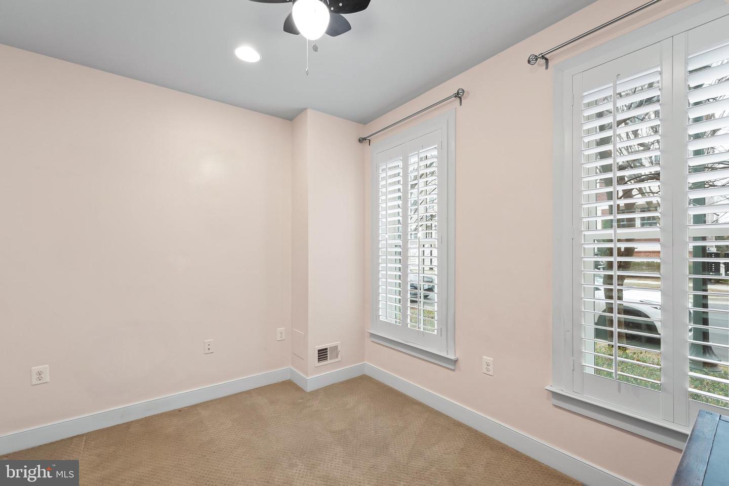 1417 VAN VALKENBURGH LN, ALEXANDRIA, Virginia 22301, 3 Bedrooms Bedrooms, ,4 BathroomsBathrooms,Residential,For sale,1417 VAN VALKENBURGH LN,VAAX2053420 MLS # VAAX2053420 1417 VAN VALKENBURGH LN, ALEXANDRIA, Virginia 22301, 3 Bedrooms Bedrooms, ,4 BathroomsBathrooms,Residential,For sale,1417 VAN VALKENBURGH LN,VAAX2053420 MLS # VAAX2053420