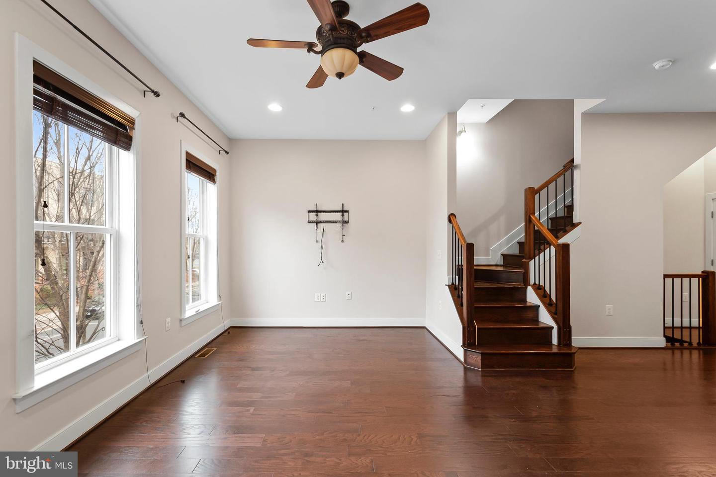 1417 VAN VALKENBURGH LN, ALEXANDRIA, Virginia 22301, 3 Bedrooms Bedrooms, ,4 BathroomsBathrooms,Residential,For sale,1417 VAN VALKENBURGH LN,VAAX2053420 MLS # VAAX2053420 1417 VAN VALKENBURGH LN, ALEXANDRIA, Virginia 22301, 3 Bedrooms Bedrooms, ,4 BathroomsBathrooms,Residential,For sale,1417 VAN VALKENBURGH LN,VAAX2053420 MLS # VAAX2053420