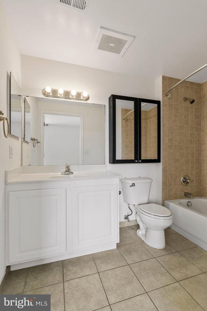 350 G ST SW #N501, WASHINGTON, District Of Columbia 20024, 2 Bedrooms Bedrooms, ,2 BathroomsBathrooms,Residential,For sale,350 G ST SW #N501,DCDC2242378 MLS # DCDC2242378