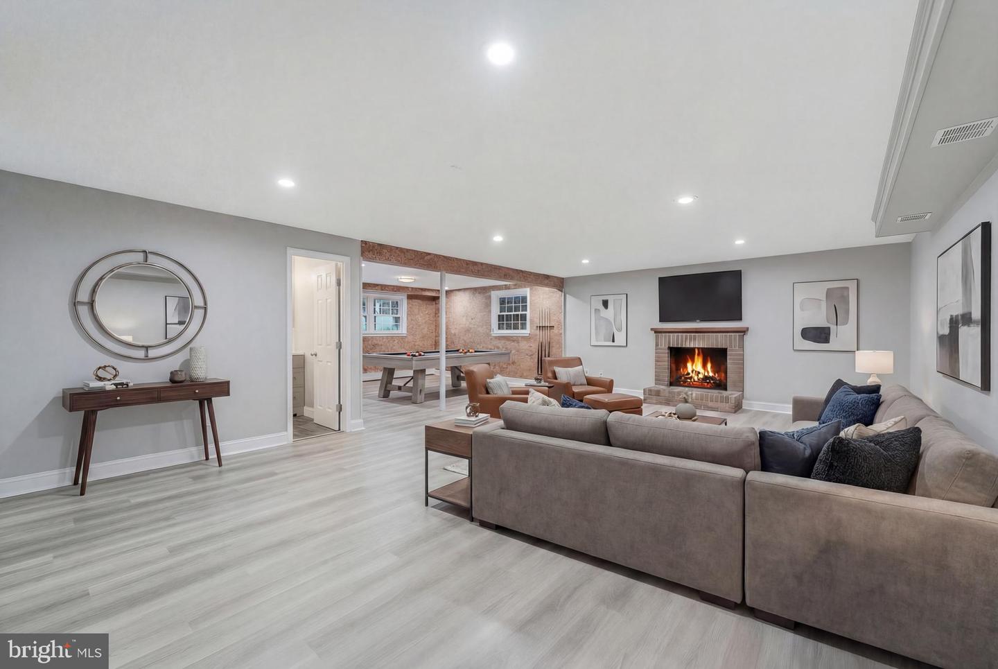 6161 HARDY DR, MCLEAN, Virginia 22101, 6 Bedrooms Bedrooms, ,5 BathroomsBathrooms,Residential,For sale,6161 HARDY DR,VAFX2286850 MLS # VAFX2286850