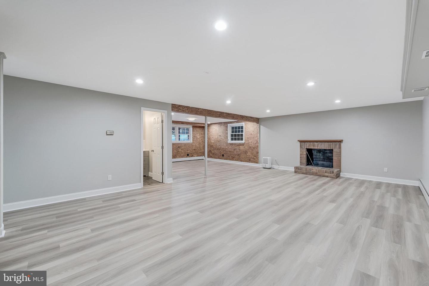 6161 HARDY DR, MCLEAN, Virginia 22101, 6 Bedrooms Bedrooms, ,5 BathroomsBathrooms,Residential,For sale,6161 HARDY DR,VAFX2286850 MLS # VAFX2286850