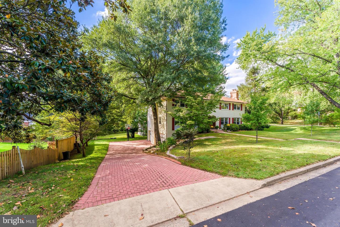 6161 HARDY DR, MCLEAN, Virginia 22101, 6 Bedrooms Bedrooms, ,5 BathroomsBathrooms,Residential,For sale,6161 HARDY DR,VAFX2286850 MLS # VAFX2286850